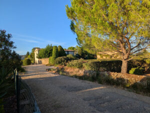 Blick auf das Haupthaus