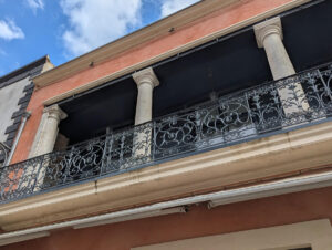 Marseillan - Detail Balkonbrüstung